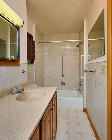 108 Parsons Street, Easthampton, MA 01027