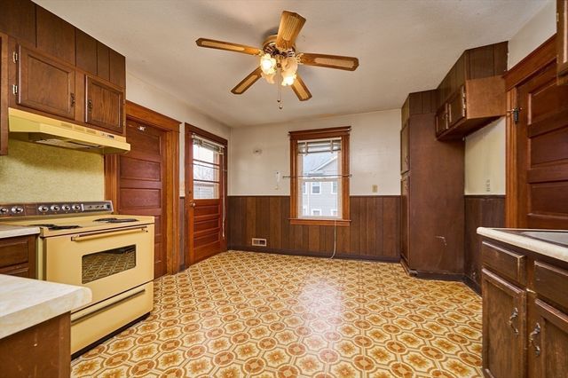 108 Parsons Street, Easthampton, MA 01027