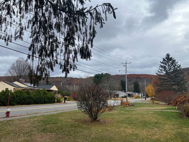 108 Parsons Street, Easthampton, MA 01027