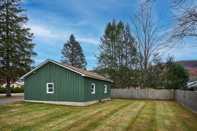 108 Parsons Street, Easthampton, MA 01027