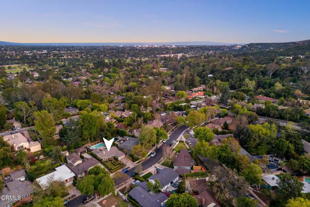 1480 Vista Lane, Pasadena, CA 91103