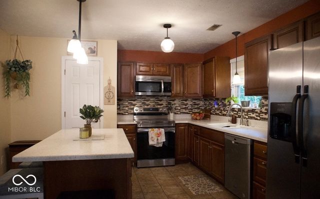 7818 Jaclyn Drive, Indianapolis, IN 46237