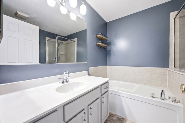 11020 Cape Cod Lane, Huntley, IL 60142