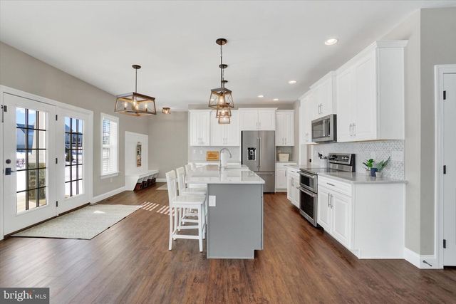 411 PEGGY LN, New Freedom, PA 17349