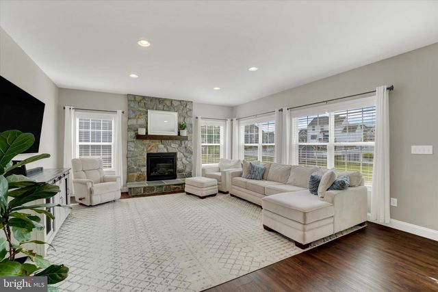411 PEGGY LN, New Freedom, PA 17349