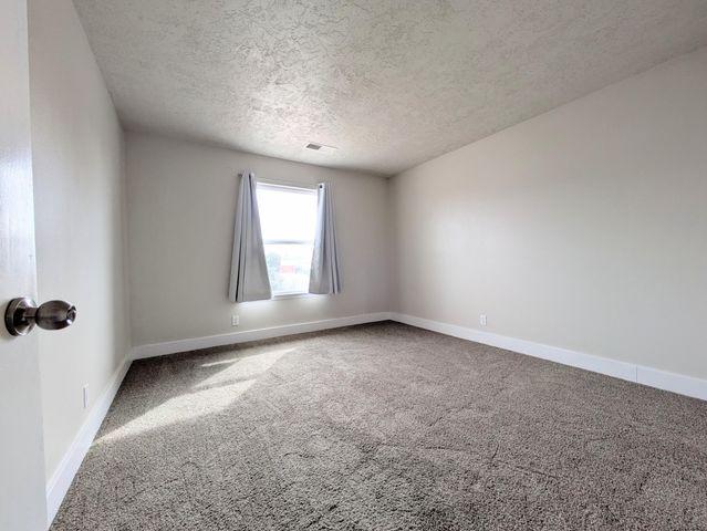 307 Cabeza Negra Drive SE, Rio Rancho, NM 87124