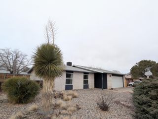 307 Cabeza Negra Drive SE, Rio Rancho, NM 87124