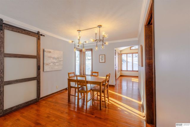 7811 Pierce Circle, Omaha, NE 68124