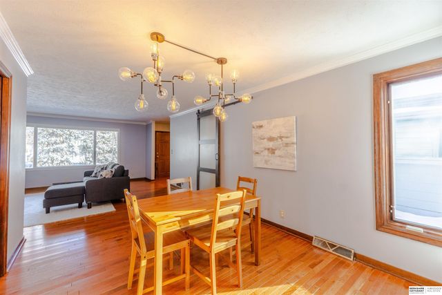 7811 Pierce Circle, Omaha, NE 68124