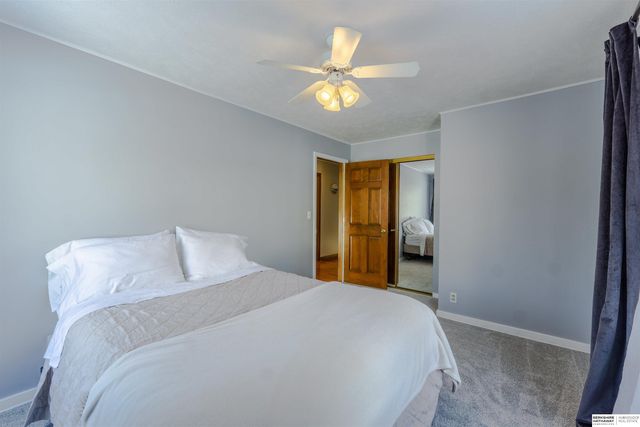 7811 Pierce Circle, Omaha, NE 68124