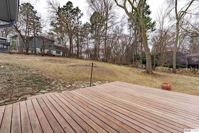 7811 Pierce Circle, Omaha, NE 68124