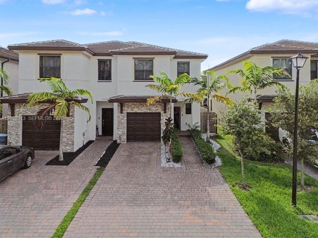25545 SW 109th Ave, Homestead, FL 33032