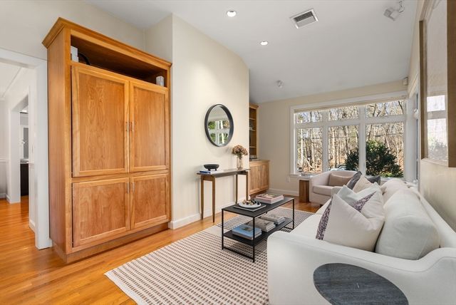 160 Varick Road, Newton, MA 02468