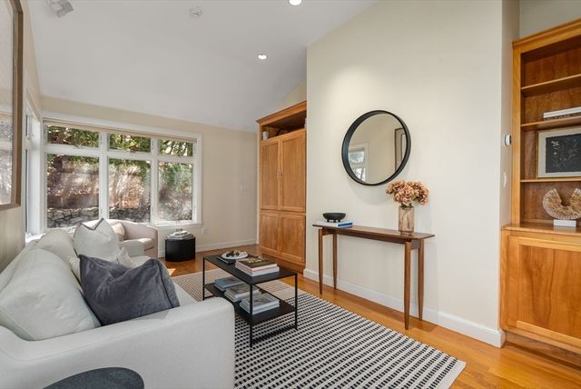 160 Varick Road, Newton, MA 02468