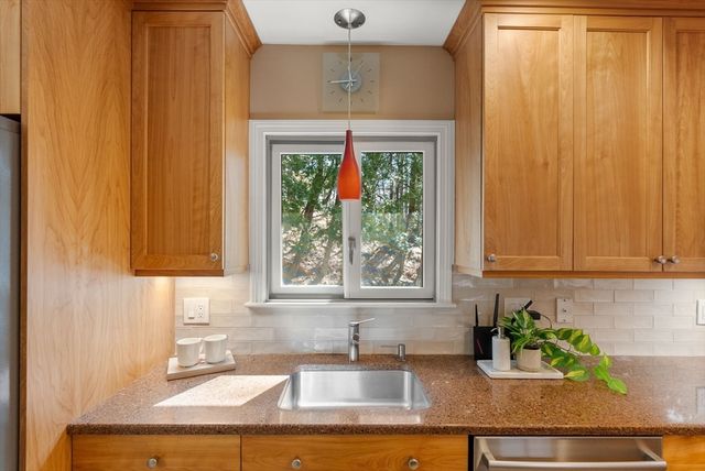 160 Varick Road, Newton, MA 02468