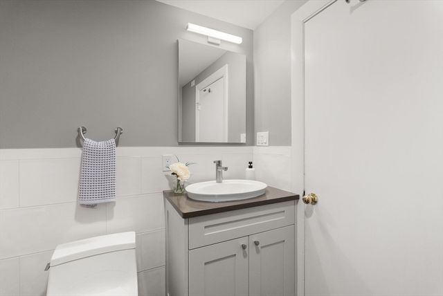 160 Varick Road, Newton, MA 02468