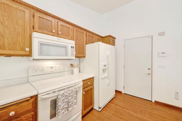 3033 Artesian Lane, Madison, WI 53713