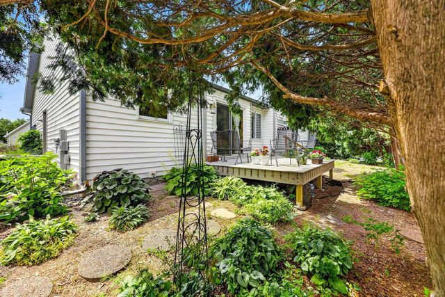 3033 Artesian Lane, Madison, WI 53713