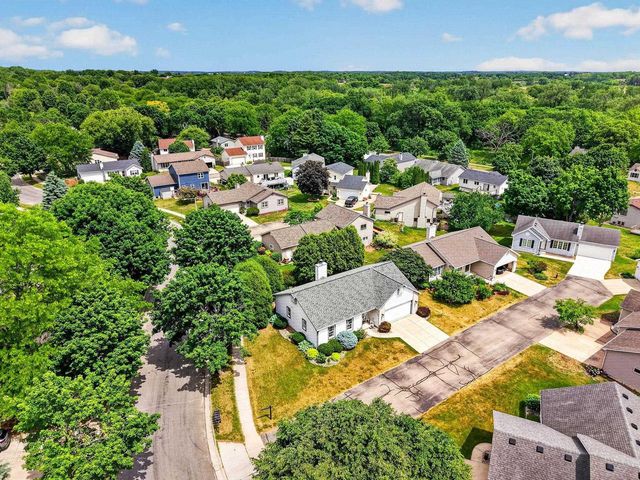 3033 Artesian Lane, Madison, WI 53713