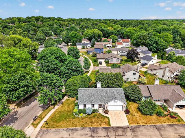3033 Artesian Lane, Madison, WI 53713