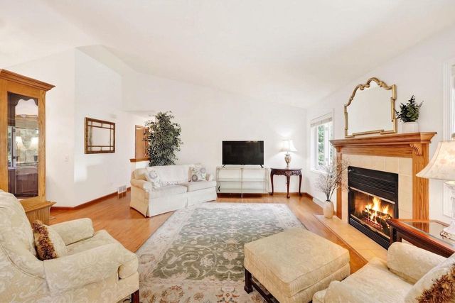 3033 Artesian Lane, Madison, WI 53713