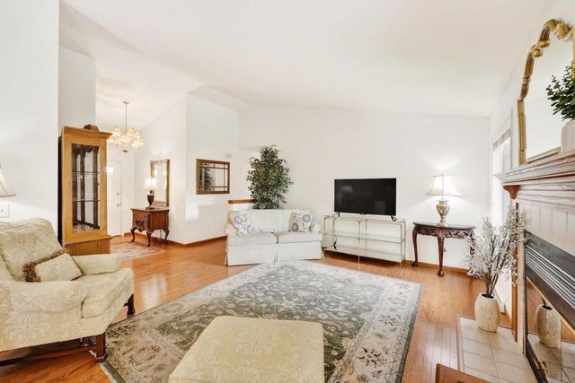 3033 Artesian Lane, Madison, WI 53713