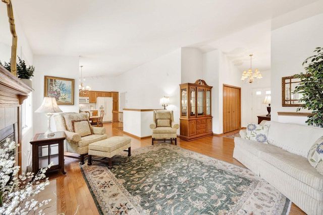 3033 Artesian Lane, Madison, WI 53713