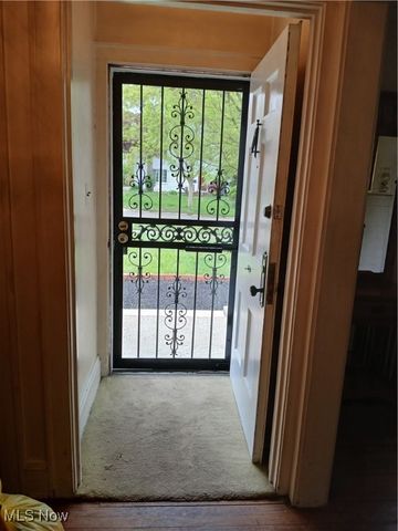 3609 Stoer Road, Shaker Heights, OH 44122