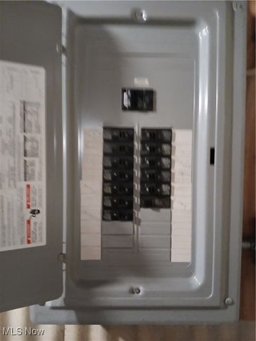 3609 Stoer Road, Shaker Heights, OH 44122