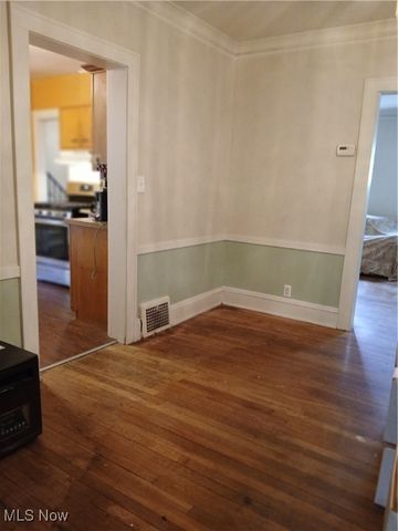 3609 Stoer Road, Shaker Heights, OH 44122