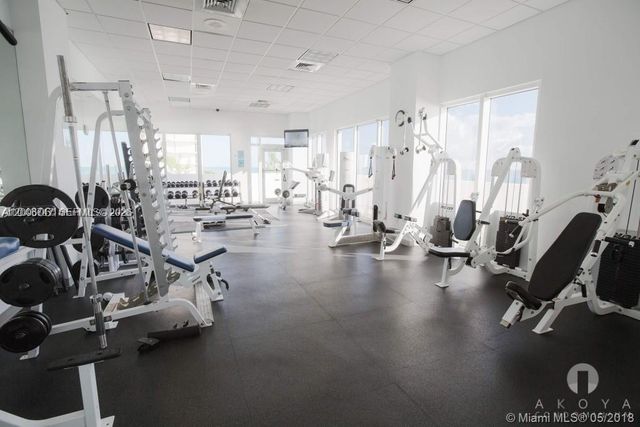 6365 Collins Ave 910, Miami Beach, FL 33141