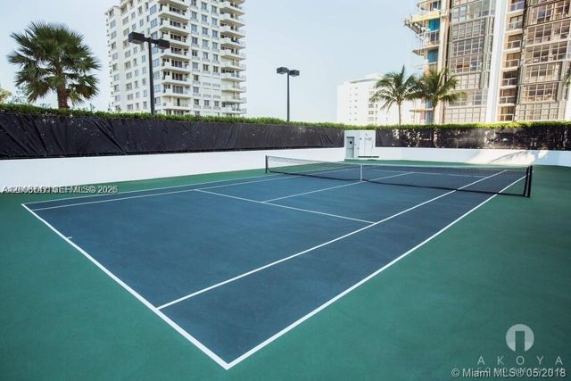 6365 Collins Ave 910, Miami Beach, FL 33141
