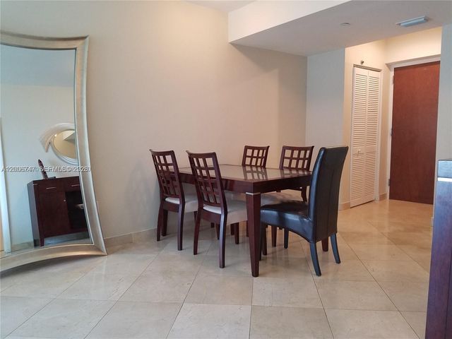 6365 Collins Ave 910, Miami Beach, FL 33141