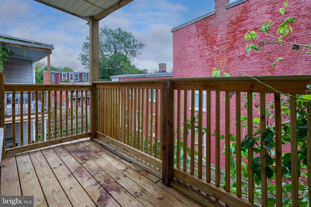 604 E END AVE, Lancaster, PA 17602