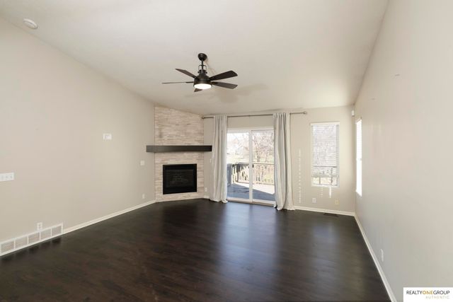 2915 N 145Th Avenue, Omaha, NE 68116