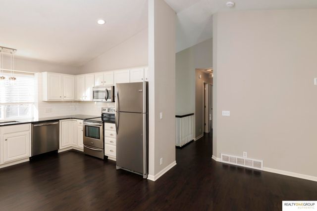 2915 N 145Th Avenue, Omaha, NE 68116