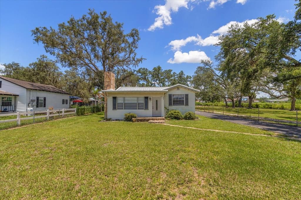 6923 W MOHAWK AVENUE, Tampa, FL 33634