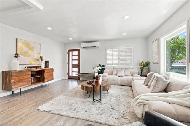 5847 Texhoma Avenue, Encino, CA 91316