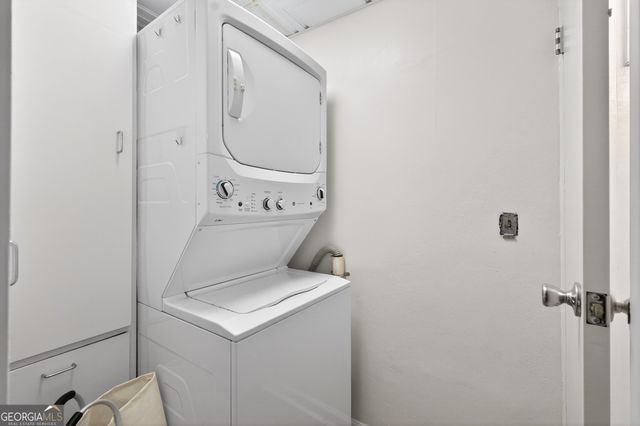 275 Lakemoore Drive NE D, Atlanta, GA 30342