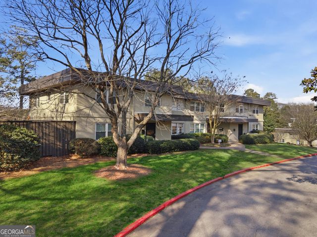 275 Lakemoore Drive NE D, Atlanta, GA 30342