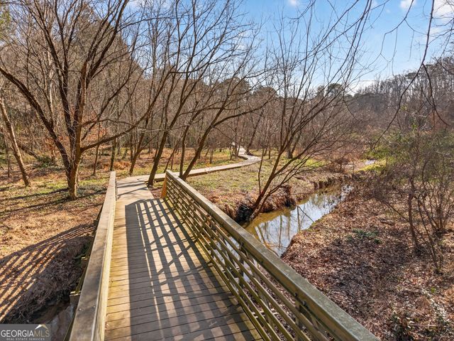 275 Lakemoore Drive NE D, Atlanta, GA 30342