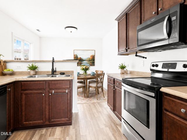5016 Gailardia Drive, Zebulon, NC 27597