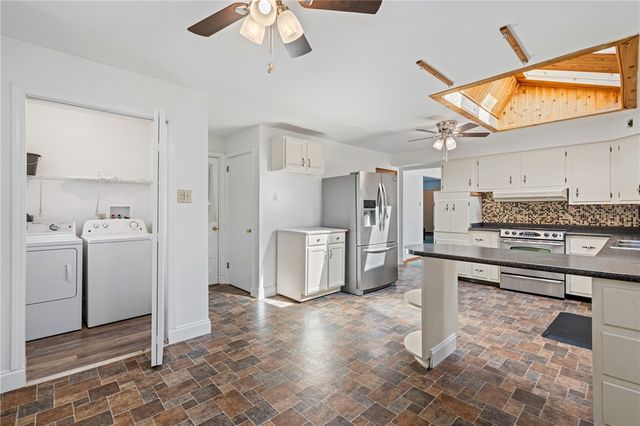 112 Wishart Dr, Brighton Twp, PA 15009