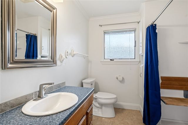 112 Wishart Dr, Brighton Twp, PA 15009