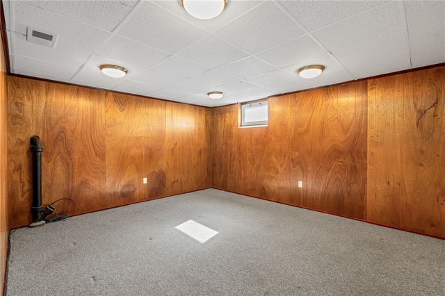 112 Wishart Dr, Brighton Twp, PA 15009