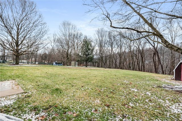 112 Wishart Dr, Brighton Twp, PA 15009