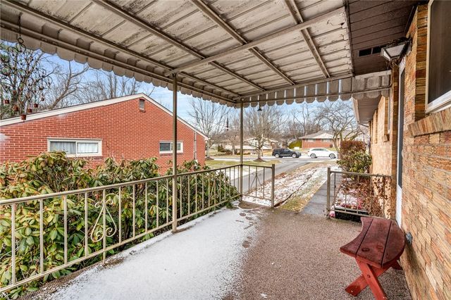 112 Wishart Dr, Brighton Twp, PA 15009