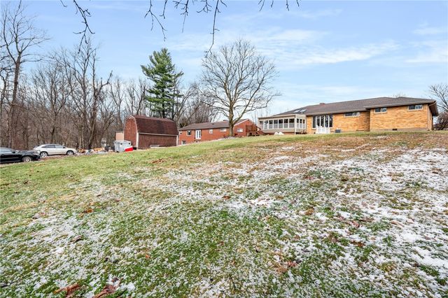 112 Wishart Dr, Brighton Twp, PA 15009