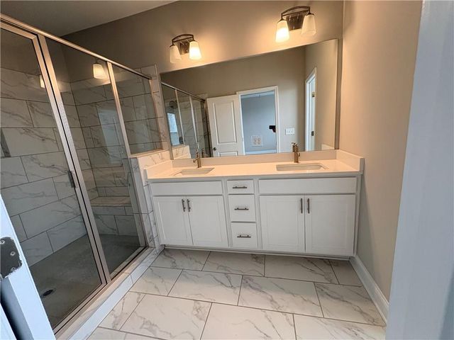 108 Caravelle Ln, Alpharetta, GA 30005