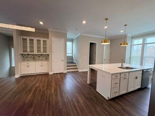108 Caravelle Ln, Alpharetta, GA 30005